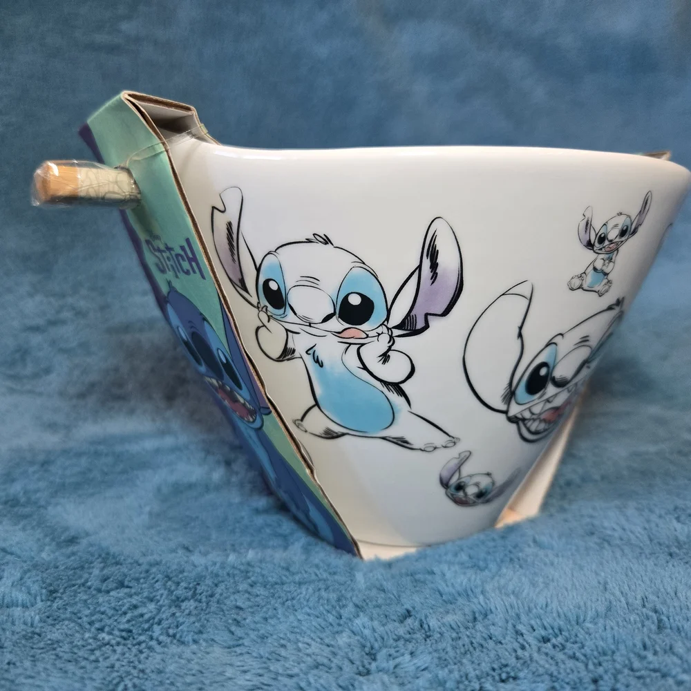 🌺Disney's Stitch 16oz. Sketch-Art Ramen Noodle Bowl with Chopsticks, Tossed